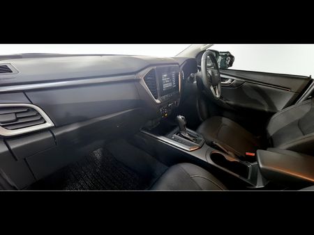 2026-Isuzu-D-Max-19-DDI-HR-LS-Auto-Double-Cab_21