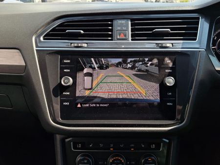 2019-Volkswagen-Tiguan-20-TDI-Highline-4Motion-Auto_12