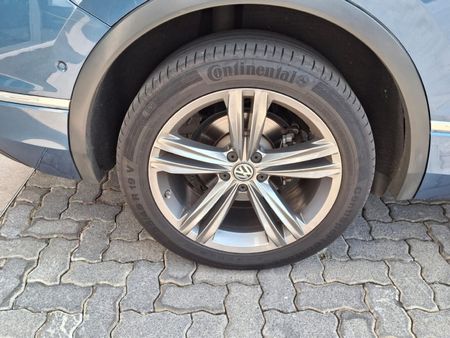 2019-Volkswagen-Tiguan-20-TDI-Highline-4Motion-Auto_16