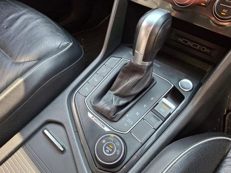 2019-Volkswagen-Tiguan-20-TDI-Highline-4Motion-Auto_6