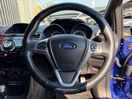 2014-Ford-Fiesta-ST-16-EcoBoost-GDTi_12