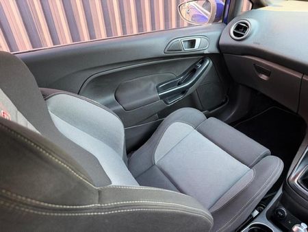 2014-Ford-Fiesta-ST-16-EcoBoost-GDTi_15