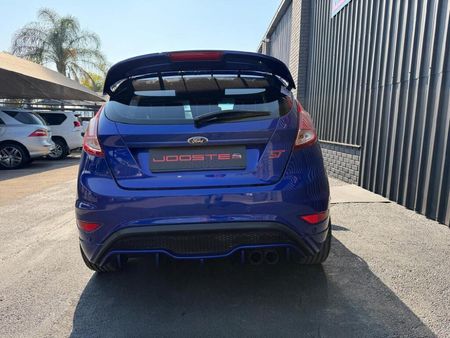 2014-Ford-Fiesta-ST-16-EcoBoost-GDTi_5