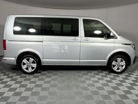 2022-Volkswagen-Kombi-T61-20-TDI-110kW-Auto-Trendline_18