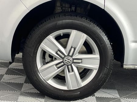 2022-Volkswagen-Kombi-T61-20-TDI-110kW-Auto-Trendline_4