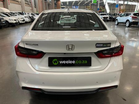 2024-Honda-Ballade-15-comfort-Auto_3
