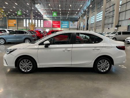 2024-Honda-Ballade-15-comfort-Auto_5