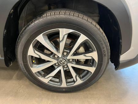 2023-Toyota-Corolla-Cross-18-XR_8