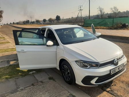 2024-Volkswagen-Polo-10-TSI-Life_12