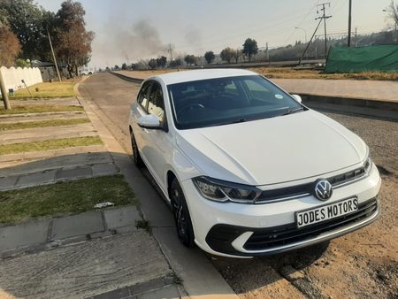 2024-Volkswagen-Polo-10-TSI-Life_15