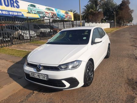 2024-Volkswagen-Polo-10-TSI-Life_2