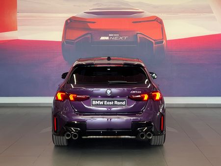 2025-BMW-1-Series-M135-xDrive-Auto_7