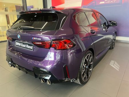 2025-BMW-1-Series-M135-xDrive-Auto_8