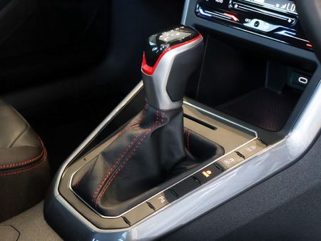 2024-Volkswagen-Polo-20-GTI-Auto-147kW_18