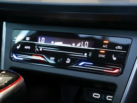 2024-Volkswagen-Polo-20-GTI-Auto-147kW_21