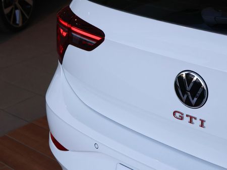 2024-Volkswagen-Polo-20-GTI-Auto-147kW_24