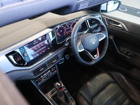 2024-Volkswagen-Polo-20-GTI-Auto-147kW_26