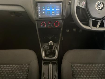 2025-Volkswagen-Polo-Vivo-14_13
