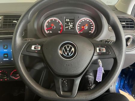 2025-Volkswagen-Polo-Vivo-14_14