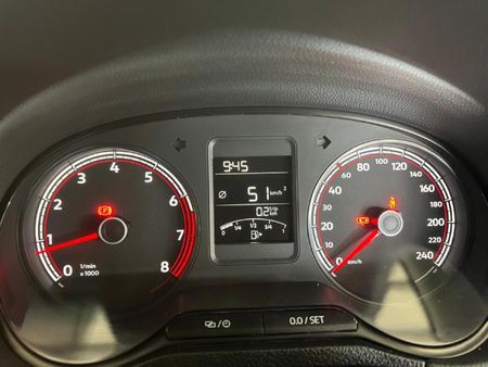 2025-Volkswagen-Polo-Vivo-14_19