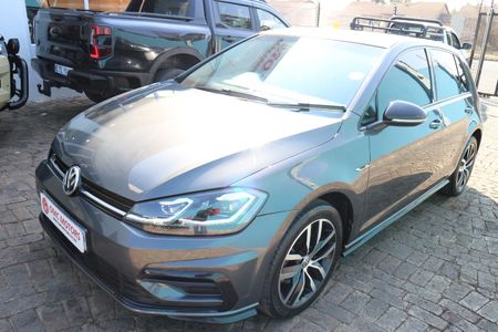 2018-Volkswagen-Golf-VII-20-TDI-Comfortline-Auto_0