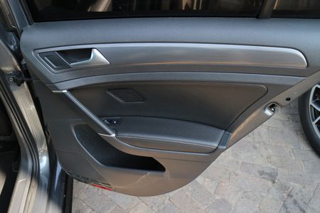 2018-Volkswagen-Golf-VII-20-TDI-Comfortline-Auto_20