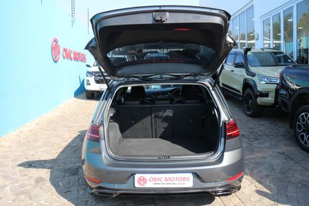 2018-Volkswagen-Golf-VII-20-TDI-Comfortline-Auto_26