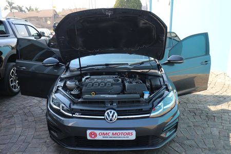 2018-Volkswagen-Golf-VII-20-TDI-Comfortline-Auto_28
