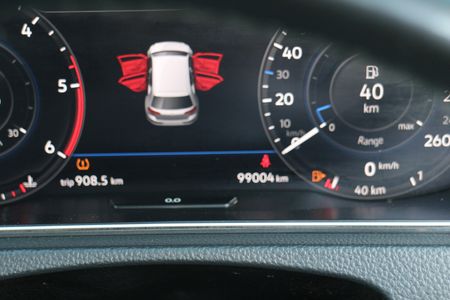 2018-Volkswagen-Golf-VII-20-TDI-Comfortline-Auto_6