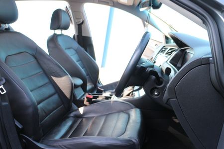 2018-Volkswagen-Golf-VII-20-TDI-Comfortline-Auto_7