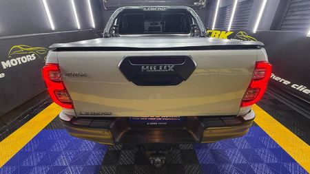 2021-Toyota-Hilux-28-GD-6-Raised-Body-Legend-4x4-Auto-Double-Cab_5