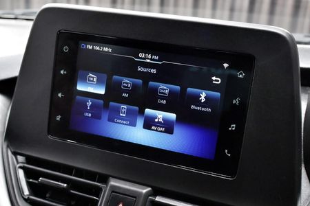 2024-Toyota-Starlet-15-XS-Auto_14