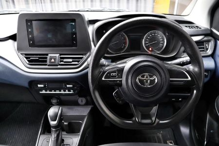 2024-Toyota-Starlet-15-XS-Auto_6