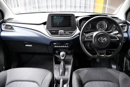 2024-Toyota-Starlet-15-XS-Auto_7