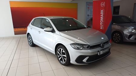 2023-Volkswagen-Polo-10-TSI_0