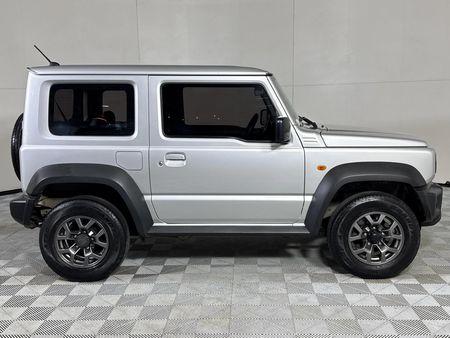 2019-Suzuki-Jimny-15-GLX-Auto_12