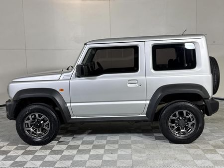 2019-Suzuki-Jimny-15-GLX-Auto_14