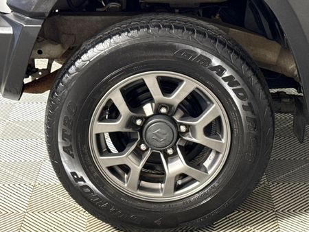 2019-Suzuki-Jimny-15-GLX-Auto_5