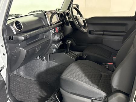 2019-Suzuki-Jimny-15-GLX-Auto_6