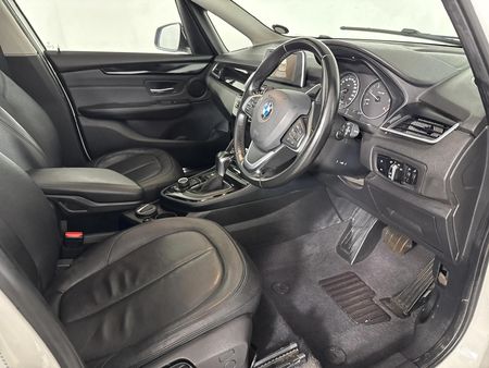 2015-BMW-2-Series-220d-Active-Tourer-Auto_9