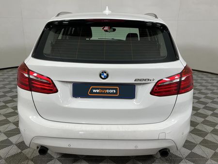 2015-BMW-2-Series-220d-Active-Tourer-Auto_19