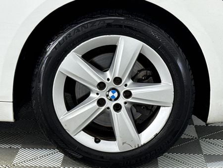 2015-BMW-2-Series-220d-Active-Tourer-Auto_5