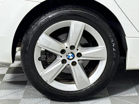 2015-BMW-2-Series-220d-Active-Tourer-Auto_7