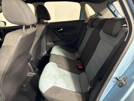 2012-Volkswagen-Polo-12-TDI-Bluemotion-5-dr_3