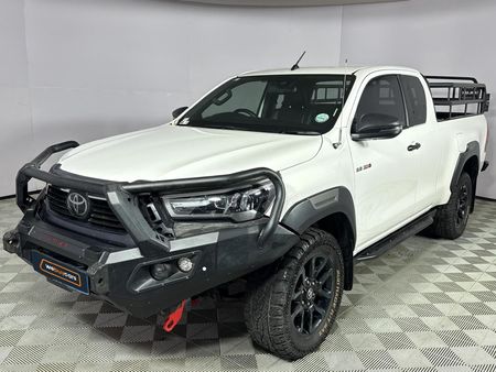 2025-Toyota-Hilux-28-GD-6-Raised-Body-Legend-4x4-Auto-Extended-Cab_0