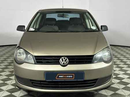 2014-Volkswagen-Polo-Vivo-14-Trendline_14