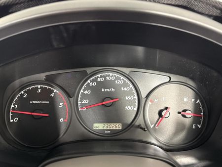 2005-Isuzu-KB-300-TDi-LX-Double-Cab_2