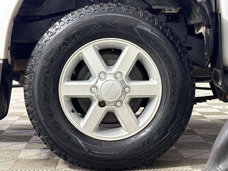 2005-Isuzu-KB-300-TDi-LX-Double-Cab_7