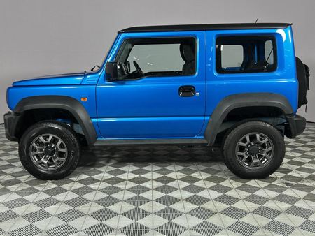 2024-Suzuki-Jimny-15-GLX_18