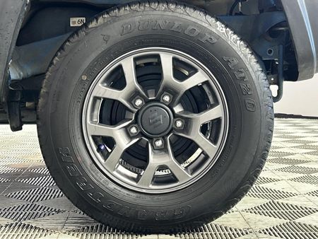 2024-Suzuki-Jimny-15-GLX_5